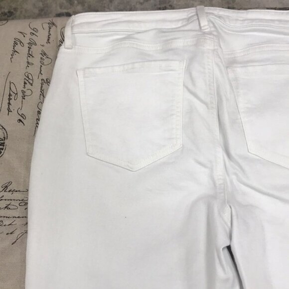 CURVES 360 BY NYDJ Slim Straight Leg Ankle Jeans - Picture 14 of 15